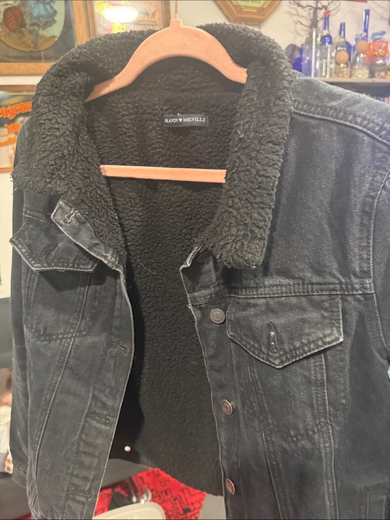 Brandy Melville Jackets & Blazers - Brandy Melville Black Sherpa-Lined Denim Jacket